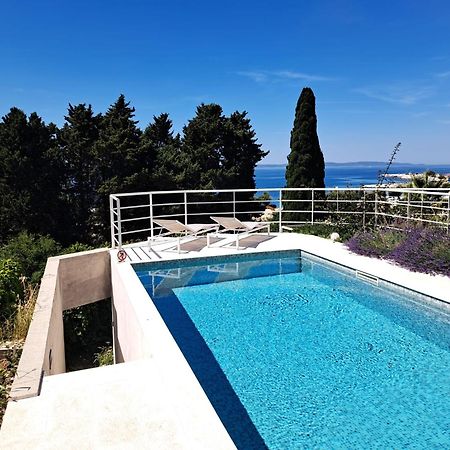 Apartment With Private Pool 斯普利特 外观 照片
