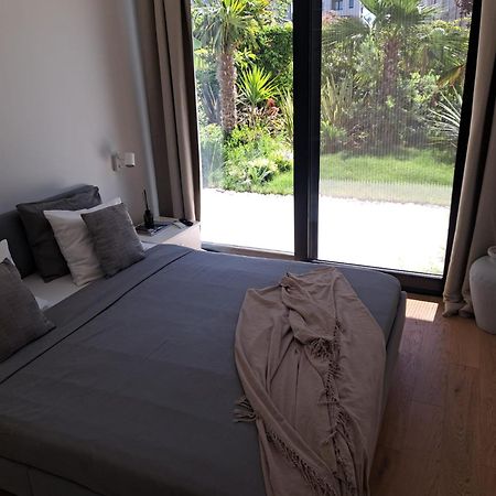 Apartment With Private Pool 斯普利特 外观 照片