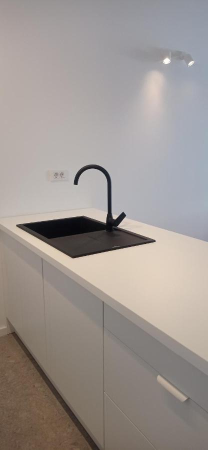 Apartment With Private Pool 斯普利特 外观 照片