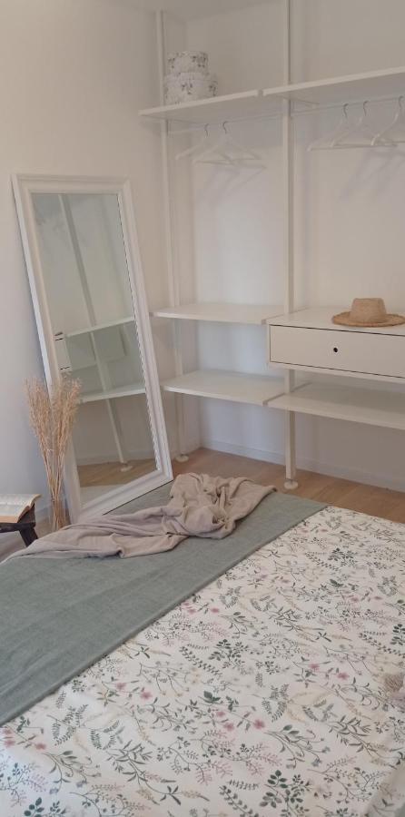 Apartment With Private Pool 斯普利特 外观 照片