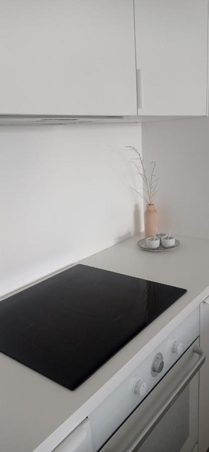 Apartment With Private Pool 斯普利特 外观 照片